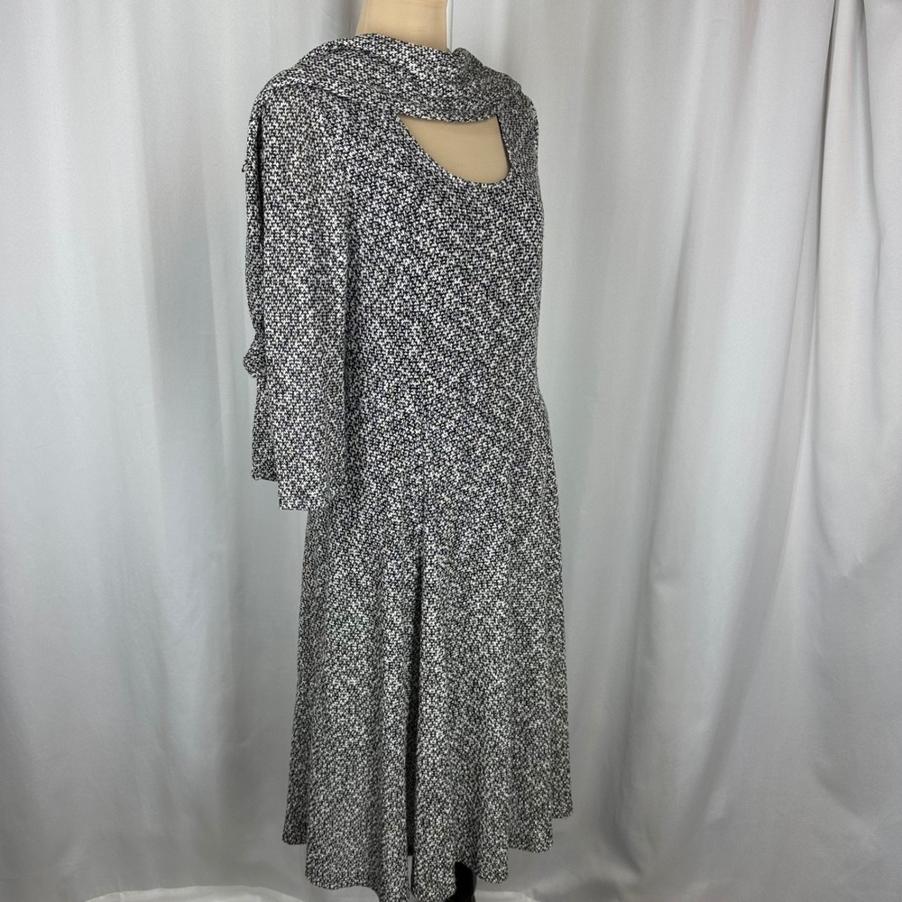 Robbie Bee‎ Dress Medium Black White Metallic Knit Midi Fit Flare Scarf